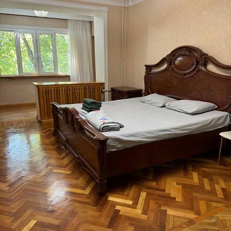 Апартаменты У Парка Голубые Купола И Цум Apartments At Blue Dome Park ทาชเคนต์ ภายนอก รูปภาพ