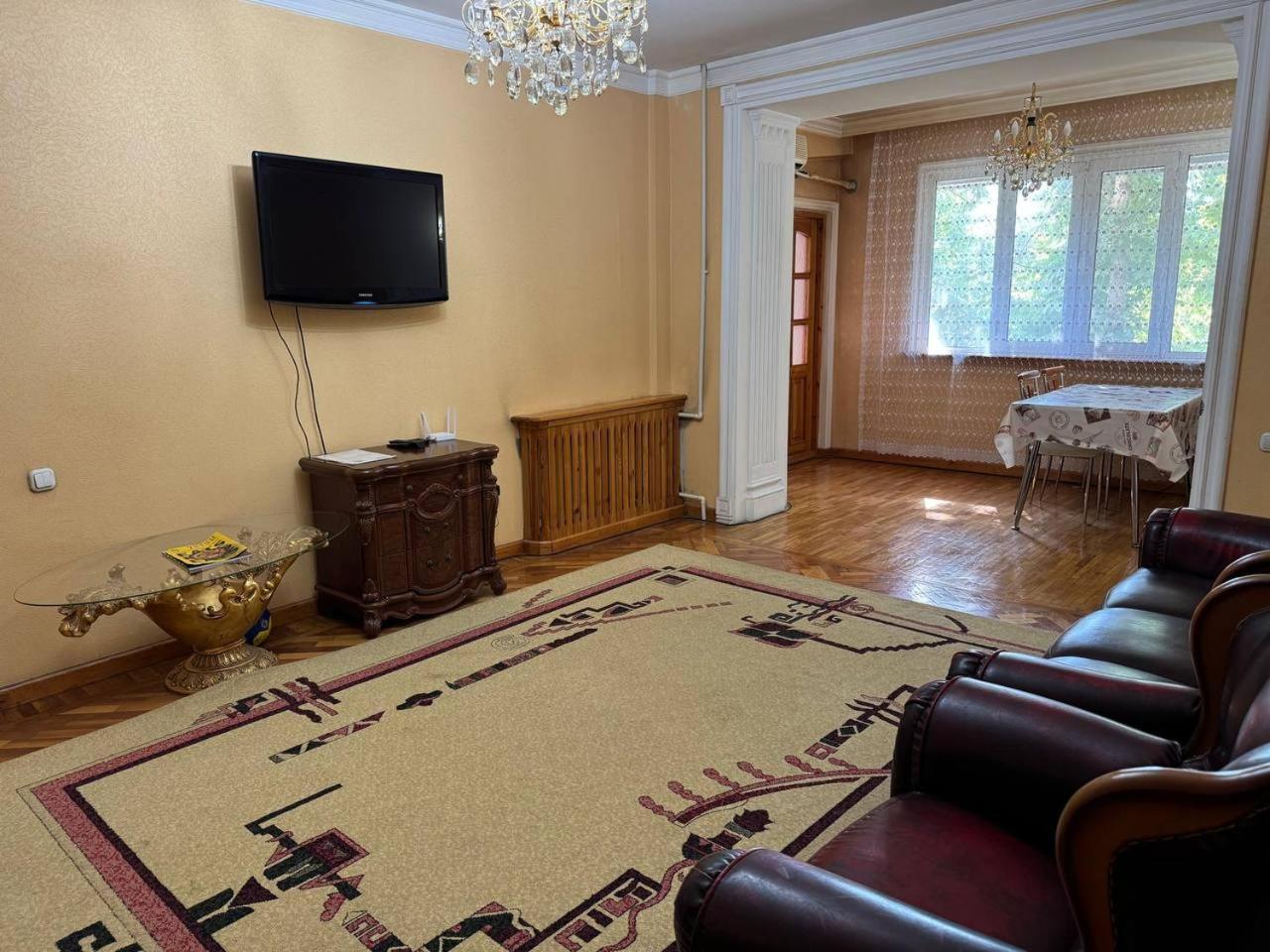 Апартаменты У Парка Голубые Купола И Цум Apartments At Blue Dome Park ทาชเคนต์ ภายนอก รูปภาพ