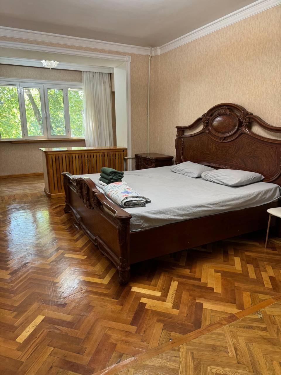 Апартаменты У Парка Голубые Купола И Цум Apartments At Blue Dome Park ทาชเคนต์ ภายนอก รูปภาพ